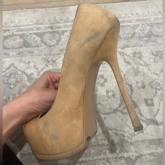 Yves Saint Laurent Tribtoo Suede and Patent Leather heal - Picture 8 of 12